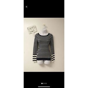 😊 Express stripe blue white knit top small